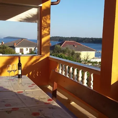 Meri Kampor Exterior foto