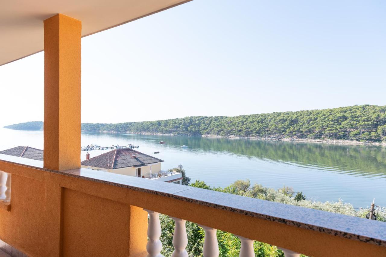 Meri Apartamento Kampor